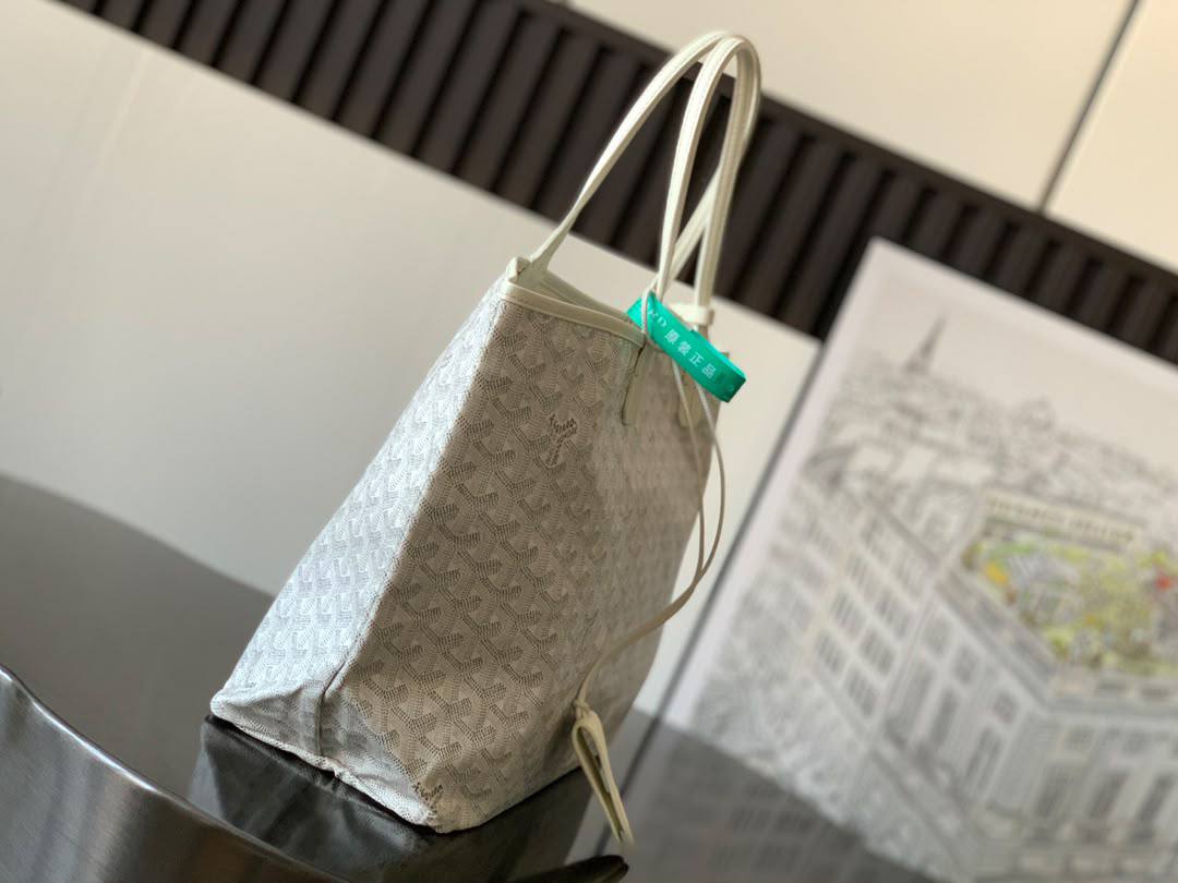 Goyard
Saint Louis 

bag Size 
34 cm

For Price 👇 WhatsApp✅
0568585901 
0507557372
0552275751 Owner Zain 👌

Zain274
♥️♥️♥️