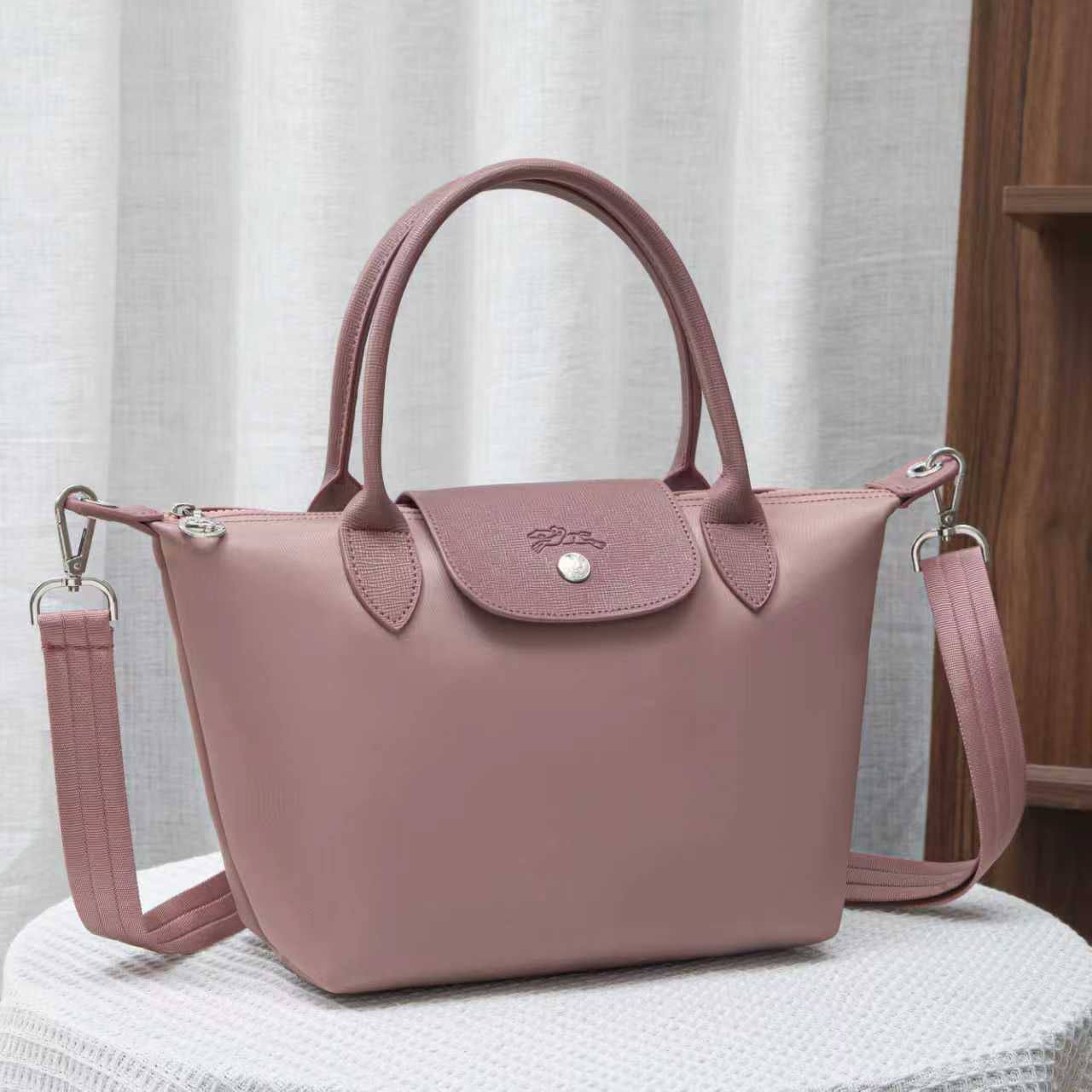 LONG CHAMP 
GOOD QUALITY 
55 dhs💓

Zain40
♥️♥️♥️