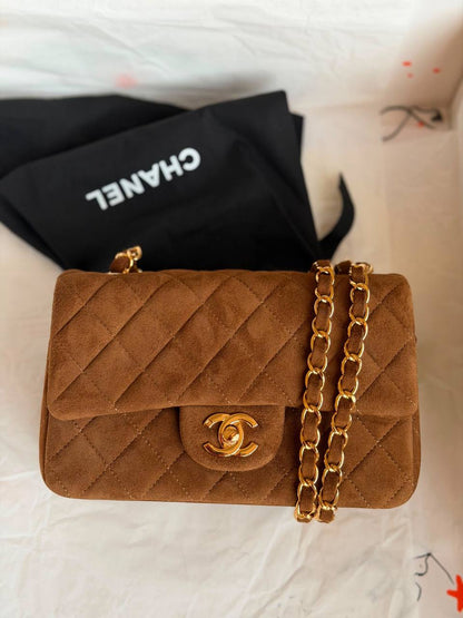 Chanel
𝐅𝐥𝐚𝐩 𝐁𝐚𝐠 
𝟐𝟎𝐜𝐦 

For Price 👇 WhatsApp✅
0568585901 
0507557372
0552275751 Owner Zain 👌

ZainETAG 4
♥️♥️♥️