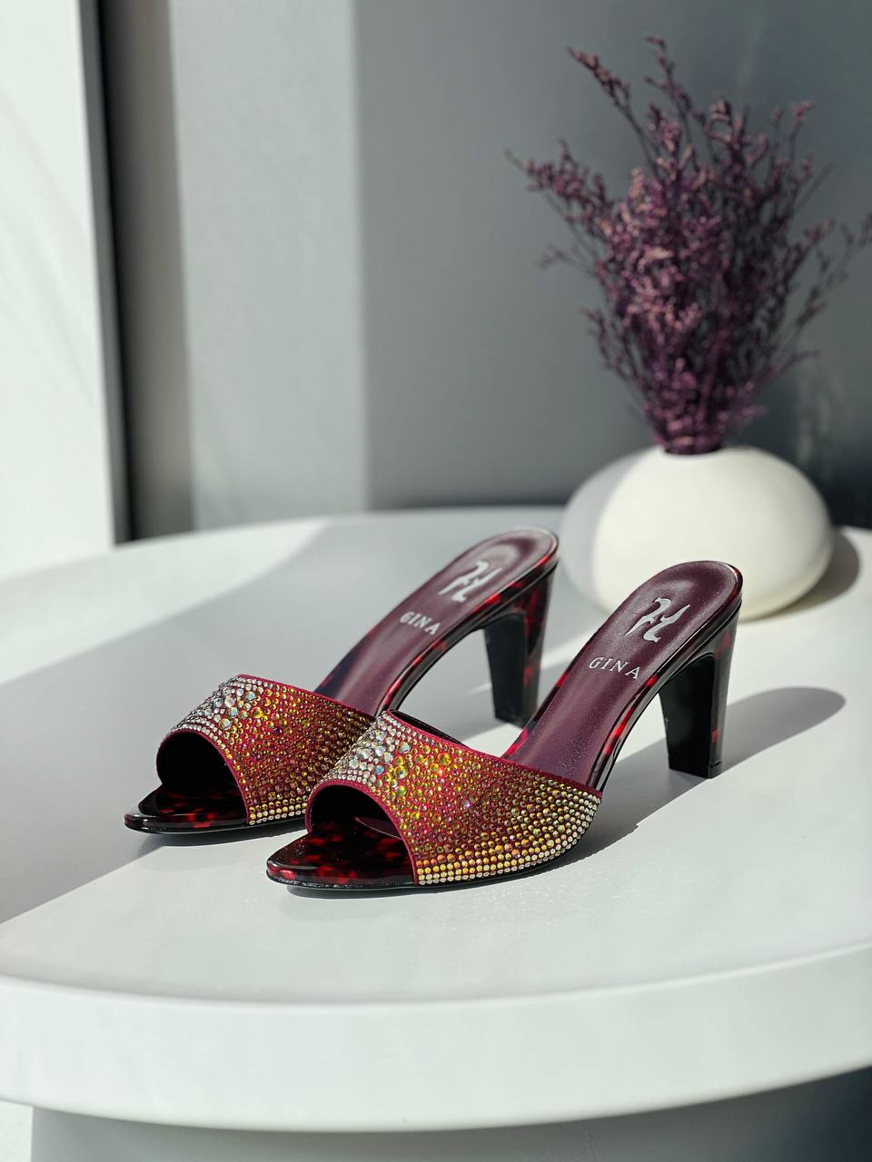 Gina 💛🤎🖤
36-41
_Super master high quality_🪡
400 dhs💓

Zain176
♥️♥️♥️