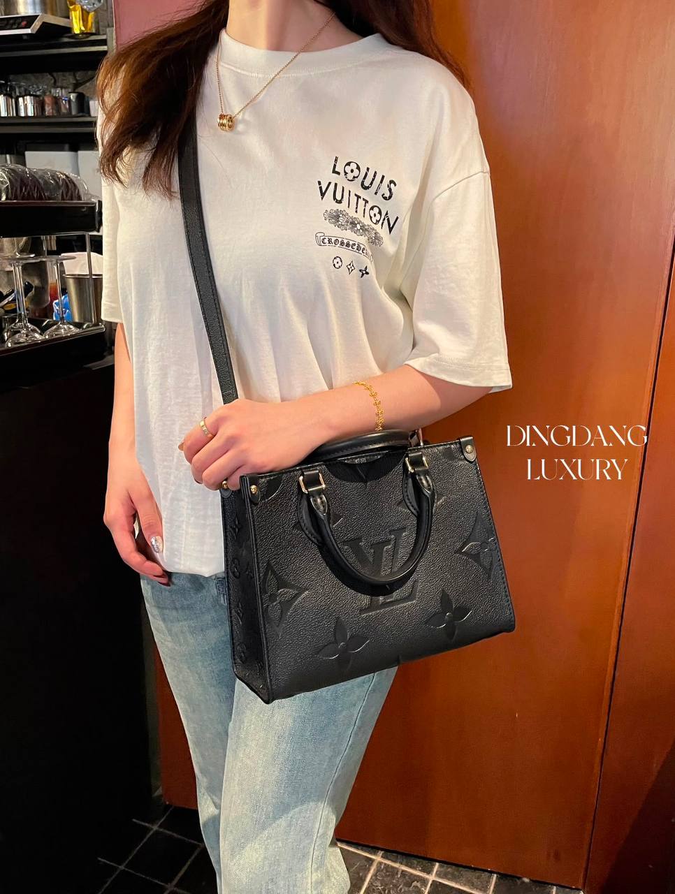 LOUIS VUITTON 

ON THE GO SMALL SIZE 

NEW CAME 

GOOD QUALITY 

WITH BOX 

90  DHS🇦🇪🇦🇪🇦🇪

Zain295
♥️♥️♥️