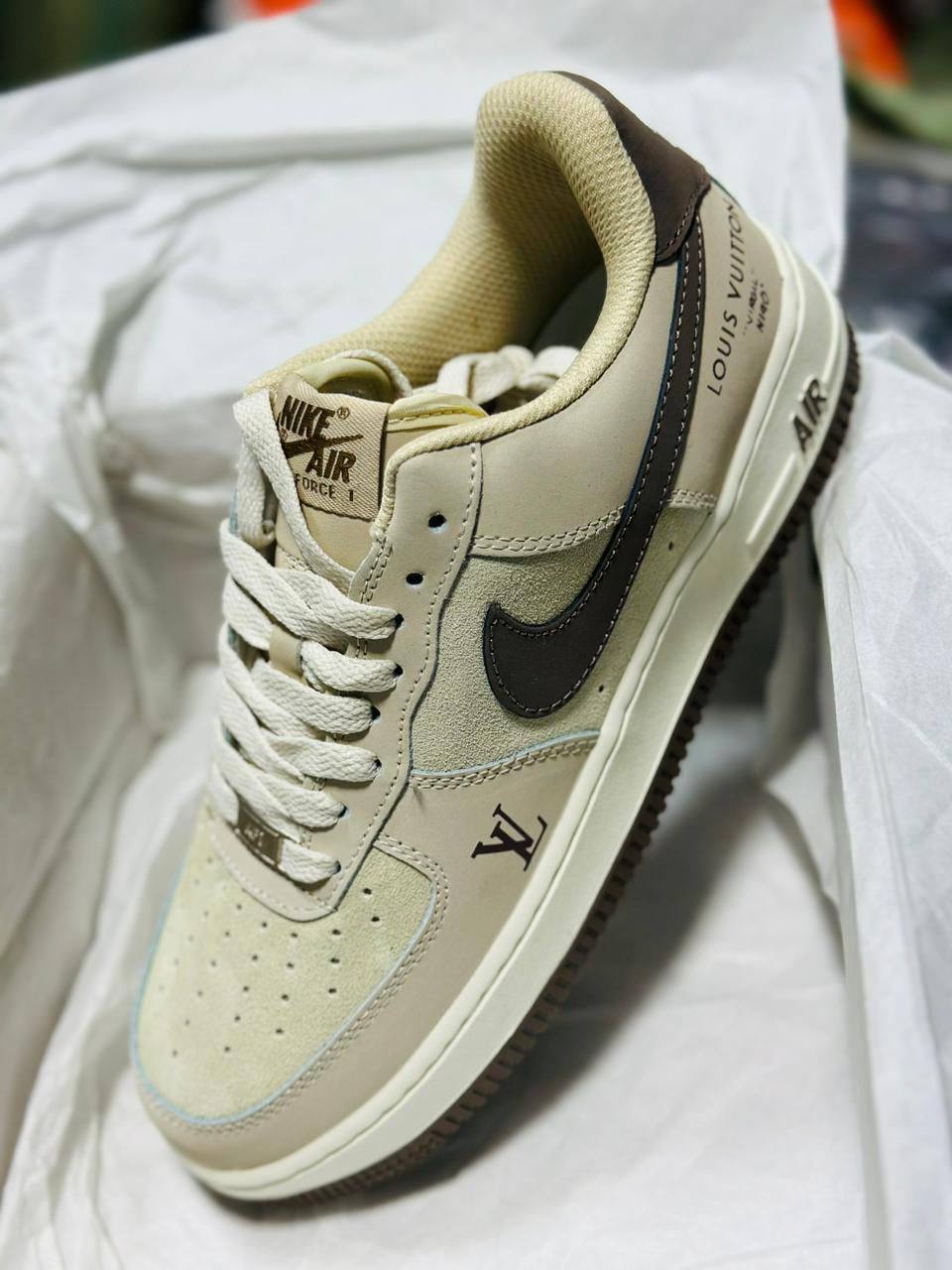 New
Size 40 TO 45 
110 dhs✅

Zain183
♥️♥️♥️