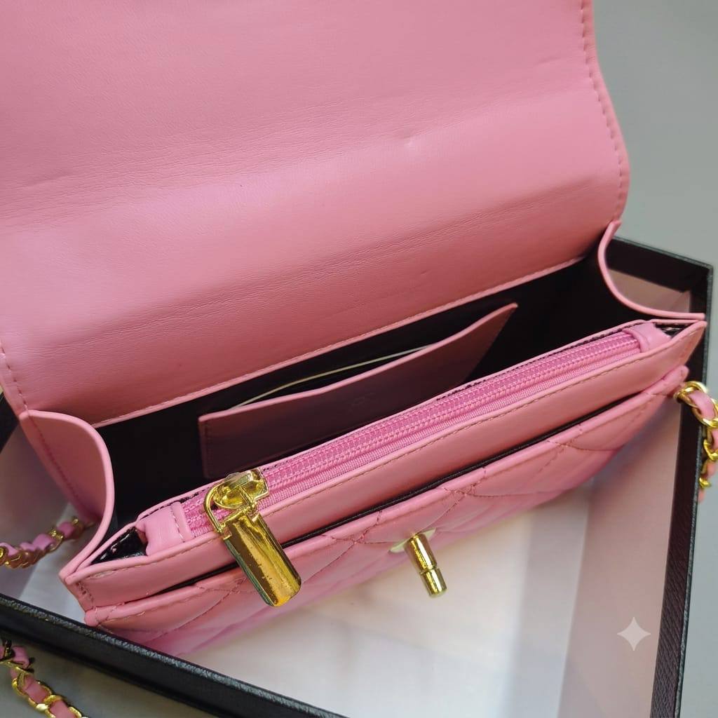 Chanel ᴛᴏᴘ ɢᴏʟᴅ ʜᴀɴᴅʟᴇ
sᴍᴀʟʟ ғʟᴀᴘ ʙᴀɢ
sᴏғᴛ ᴄᴀʟғsᴋɪɴ ʟᴇᴀᴛʜᴇʀ
ɢᴏʟᴅ ʜᴀʀᴅᴡᴀʀᴇ
sɪᴢᴇ: 19.5 cm
ᴡɪᴛʜ BOX

80 dhs💓

Zain31
♥️♥️♥️