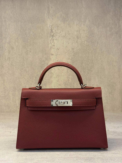 Hernes
𝐇𝐞𝐫𝐦𝐞𝐬 𝐌𝐢𝐧𝐢 𝐊𝐞𝐥𝐥𝐲 𝟏𝟗𝐜𝐦 
𝐇𝐚𝐧𝐝 𝐌𝐚𝐝𝐞 
1350 dhs✅🖤🌴

ETAG4
♥️♥️♥️
