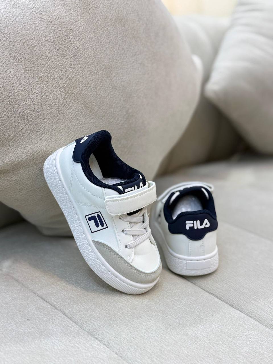 Puma - Fila
Size..25…to..36
75 dhs✅

Zain163
♥️♥️♥️