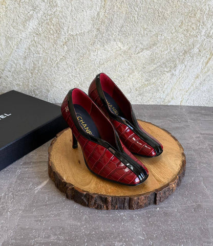 CHANEL 💫😍
SuperMaster Quality 💯
550 dhs✅
Size: 36-41 💥

Zain171
♥️♥️♥️