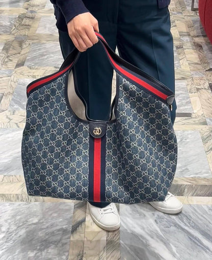 GUCCI
 GOOD QUALITY 
130 dhs🇦🇪🇦🇪

Zain295
♥️♥️♥️
