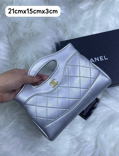 Chanel

with box
🎁🎁🎁

95 dhs✅

Zain72
♥️♥️♥️