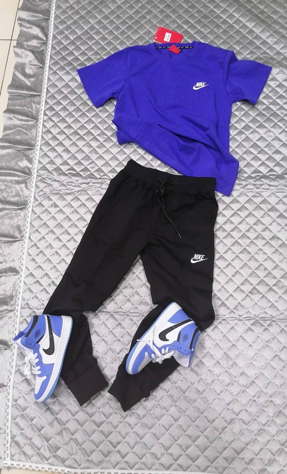 Kids tracksuit 

8 10 12 14 16 size 

75 dhs🇦🇪🇦🇪

Zain27
♥️♥️♥️