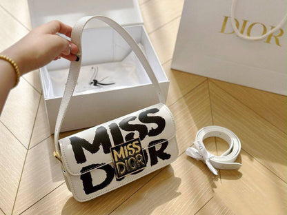 MISS DIOR 

HIGH QUALITY 

OFFER 

WITH BOX 

65 DHS🇦🇪🇦🇪

Zain295
♥️♥️♥️