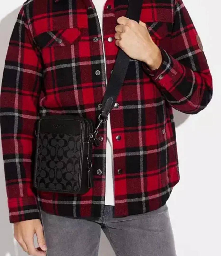 Coach men's bag

85 dhs✅

with box🎁

Zain42
♥️♥️♥️