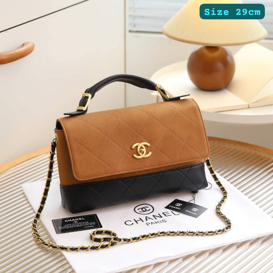 Chanel
Good quality 

with box 
🎁🎁

115 dhs🪙🌺

Zain186
♥️♥️♥️