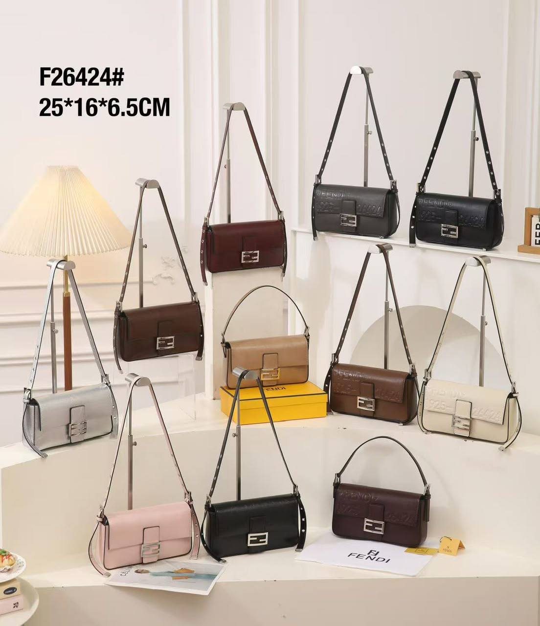 Fendi
with box
95 dhs✅

Zain137
♥️♥️♥️