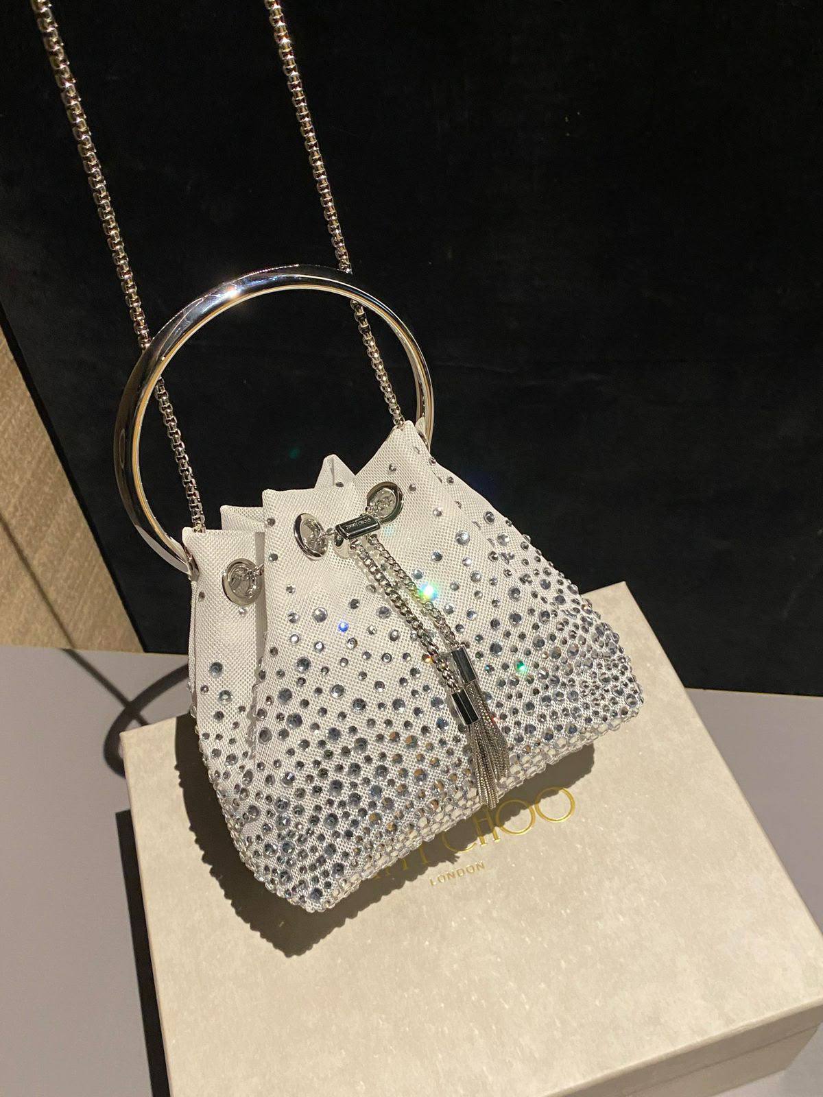 Jimmy Choo
 Bon Bon bucket bag
*Size 15 cm*
For Price 👇 WhatsApp✅
0568585901 
0507557372
0552275751 Owner Zain 👌

Zain274
♥️♥️♥️