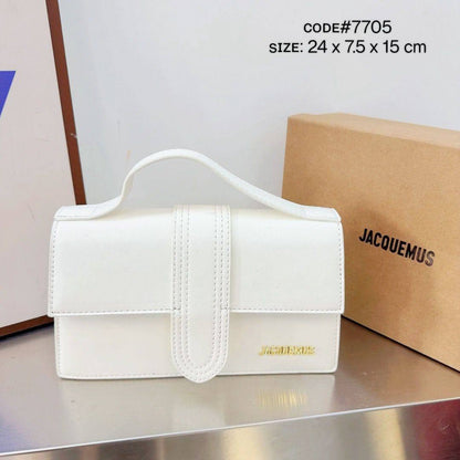 JACQUEMUS ʙᴀᴍʙɪɴᴏ
ʜᴀɴᴅʟᴇ sʟɪɴɢ ʙᴀɢ
ɢᴏʟᴅ ʜᴀʀᴅᴡᴀʀᴇ
ɪᴛ ʜᴀs ʟᴏɴɢ ʙᴇʟᴛ sᴛʀᴀᴘ
sɪᴢᴇ : 24 cm
ᴡɪᴛʜ BOx
🎁🎁🎁

75 dhs❣️

Zain31
♥️♥️♥️