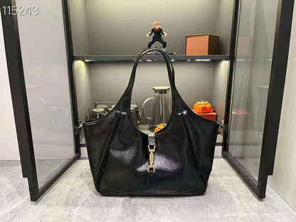 Master Bags
For Price 👇 WTSP Text Zain 0568585901

Zain10
♥️♥️♥️
