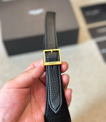 YSL 

HIGH QUALITY 

WITH BOX 

100 dhs🇦🇪🇦🇪🇦🇪

Zain295
♥️♥️♥️
