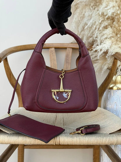 GUCCI

25cm
350 dhs✅

36cm
380 dhs✅

Top quality 
With box🎁

Zain167
♥️♥️♥️