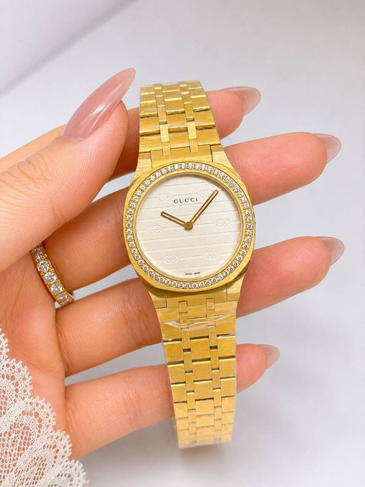 Gucci watch for ladies with stone good quality
240 dhs💓

Zain59
♥️♥️♥️