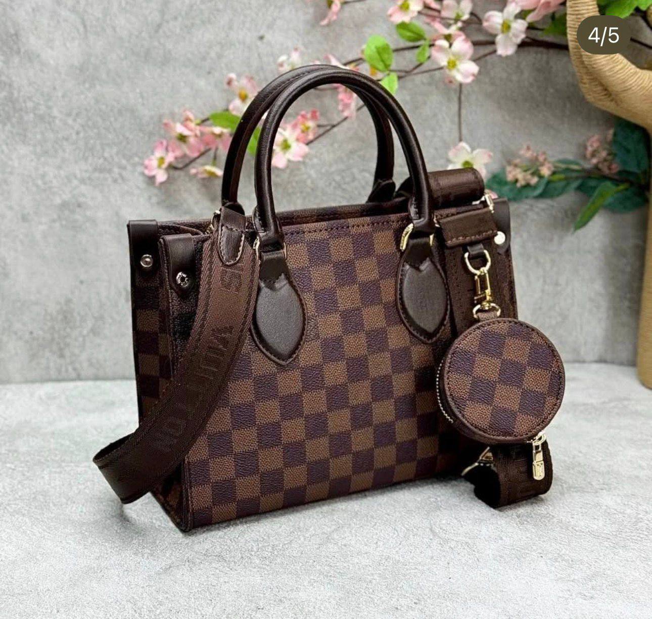 LV

with box 
🎁🎁🎁

120 dhs🪙🌨️

Zain177
♥️♥️♥️