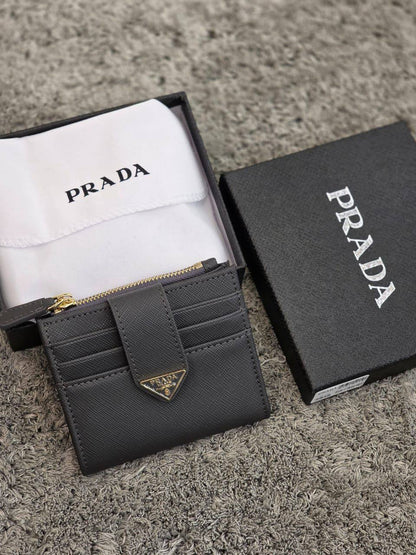 💼 Prada Wallet 💼
105 dhs🪙🌨️
Good Quality 

Zain131
♥️♥️♥️