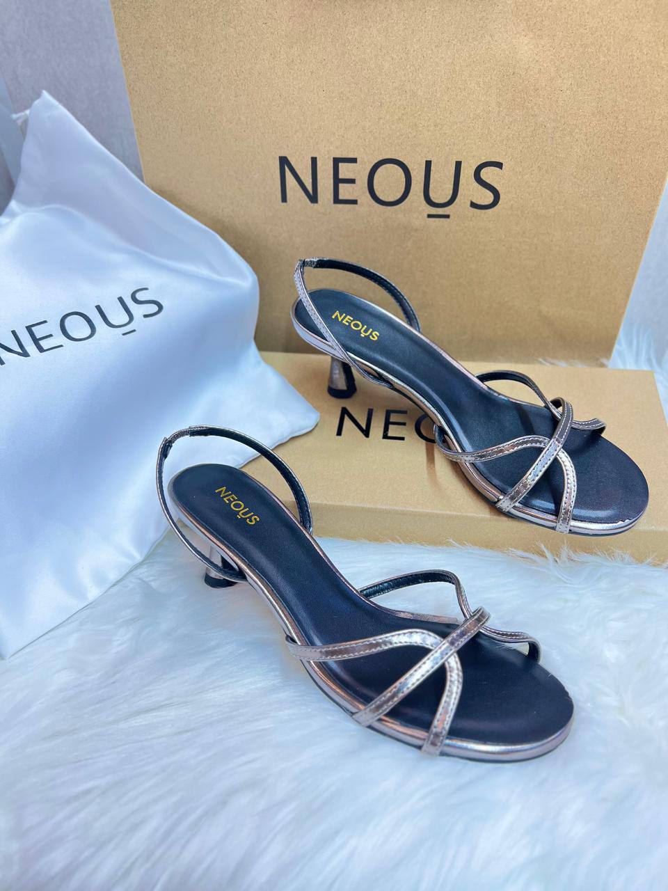 NEOUS👡

150 dhs🇦🇪🇦🇪

Zain88
♥️♥️♥️