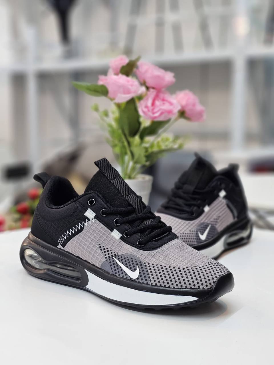Nike
Size 40-46   
90 dhs🇦🇪

Zain163
♥️♥️♥️
