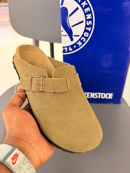 Birkenstock

110 dhs🇦🇪🇦🇪

Size : 40 to 46
Zain183
♥️♥️♥️