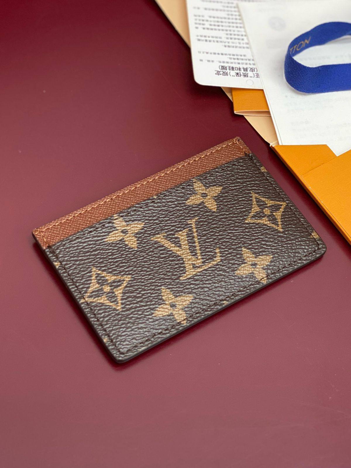💞  *Lv*💞
💞*card holder*💞
210 dhs🪙🌨️

Zain275
♥️♥️♥️