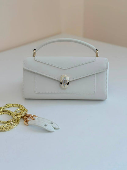 Bvlgari Master🌺🌺
New Came
360 dhs✅

Zain134
♥️♥️♥️