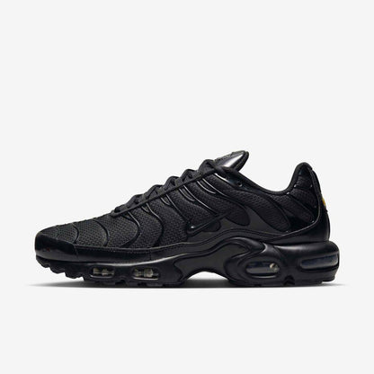 NIKE
Size 40 to 45 
120 dhs✅

Zain183
♥️♥️♥️