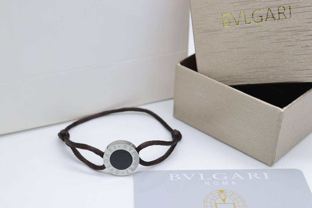 Bvlgari  
55 dhs💓

Zain33
♥️♥️♥️
