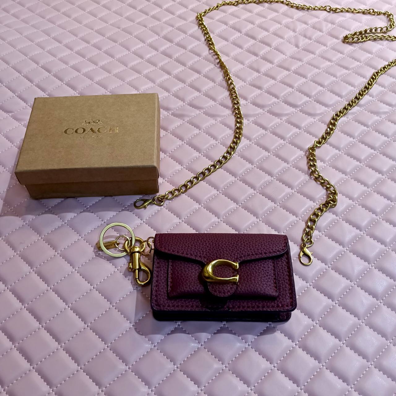 Coach
55 dhs🇦🇪🇦🇪
with box
size mini

Zain26
♥️♥️♥️