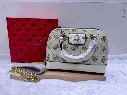Guess
105 dhs🪙🌨️

Zain114
♥️♥️♥️