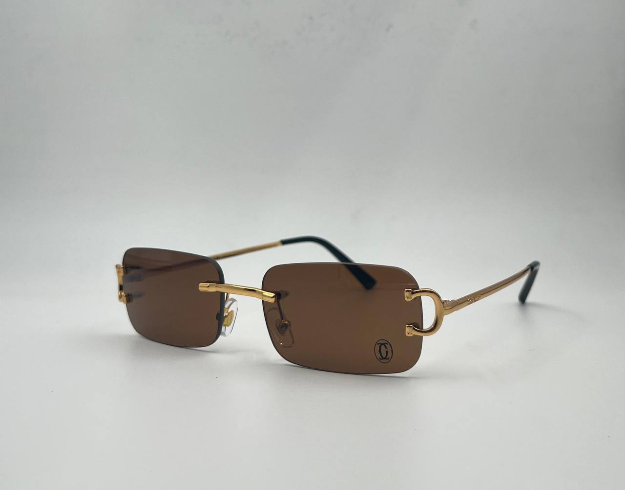 Cartier
Sunglasses 🕶️ 
good quality 💯
With master box 🗃️ 
50 dhs🪙🌨️

Zain273
♥️♥️♥️
