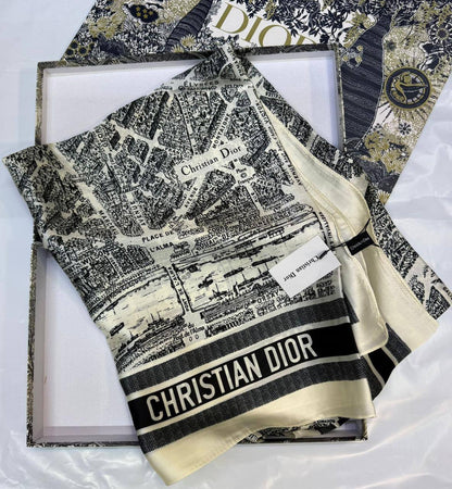Dior
Silk scarf 
40 dhs✅
55 dhs✅ 

with box
🎁🎁🎁

Zain93
♥️♥️♥️