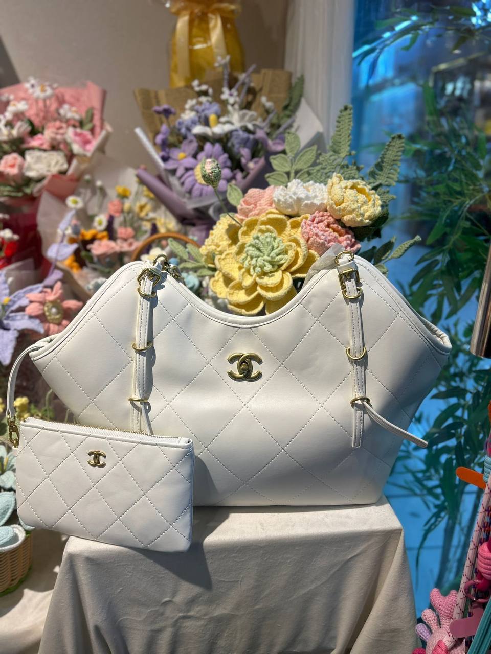 CHANEL 
30-45cm
110 dhs✅

Zain44
♥️♥️♥️