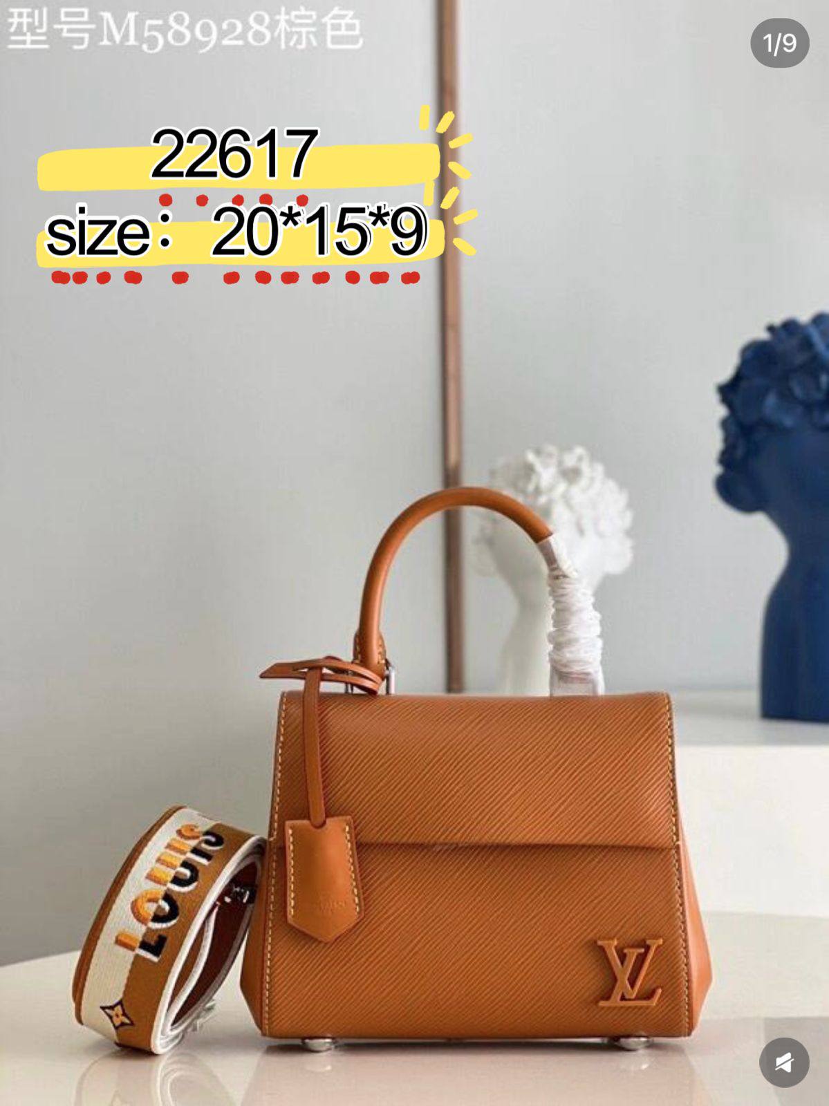 LV

✨✨NEW ✨✨

95 dhs❣️

with box
🎁🎁🎁

Zain38
♥️♥️♥️