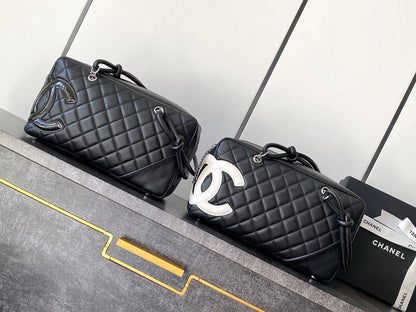 CHANEL 

COPY ONE 

NEW CAME 

130 dhs🪙🖤

Zain39
♥️♥️♥️
