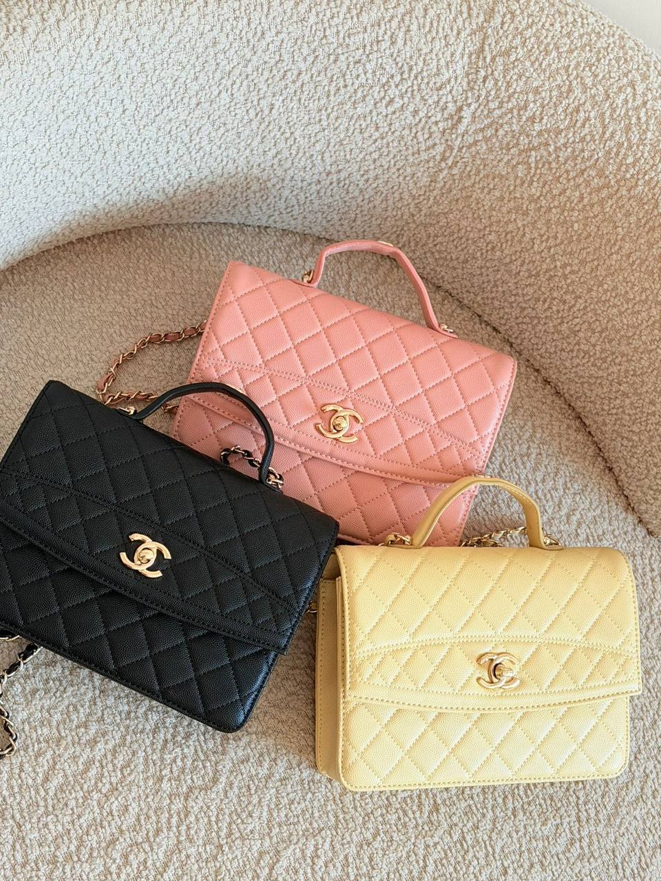 Chanel

200 dhs

Zain134
♥️♥️♥️