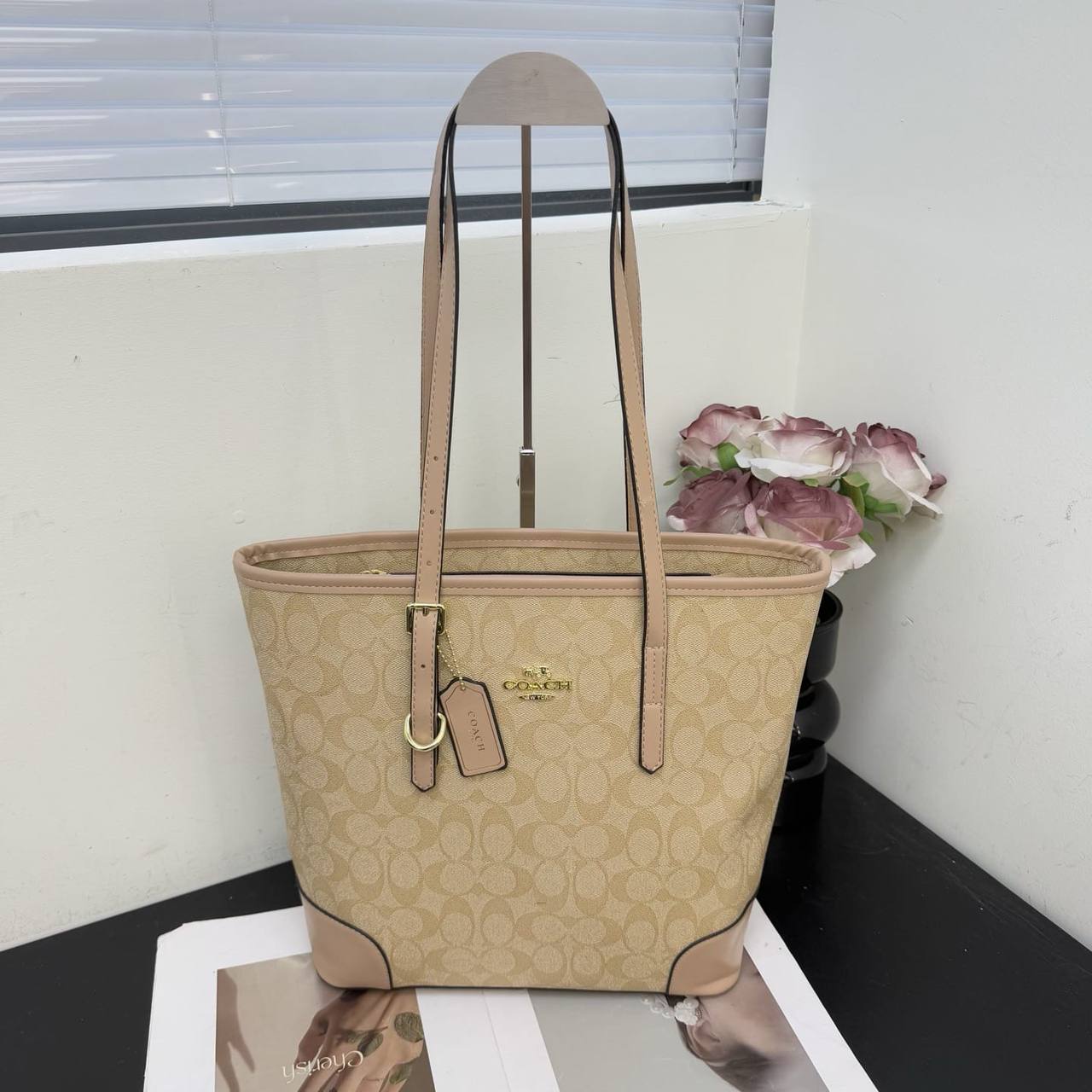 Coach
70 dhs🇦🇪

Zain22
♥️♥️♥️