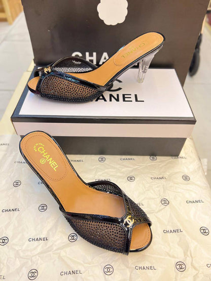 OFFER 
Discount
140 dhs🪙🖤
SIZE 36-41 available
Limit Stock

Zain88
♥️♥️♥️