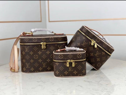 LV 3in1
230 dhs❣️
3in1 high quality 
With box 🎁🎁🎁
only set 

Zain26
♥️♥️♥️