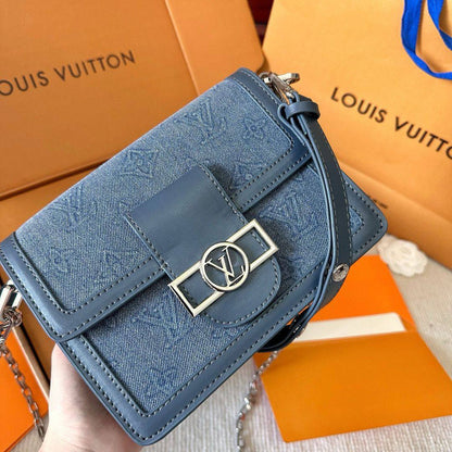 LV
COPY ONE 
SPECIAL OFFER 

WITH BOX 
🎁🎁🎁

115 dhs🪙🌨️
⛔️

Zain39
♥️♥️♥️