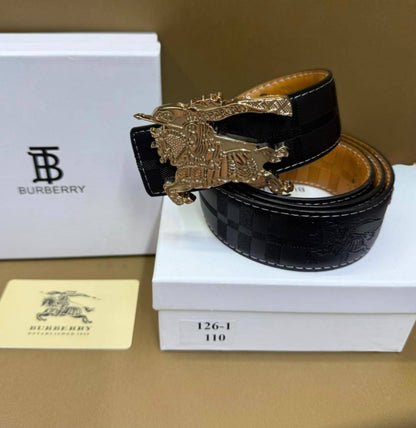 Men belt 
40 dhs🇦🇪🇦🇪

With box

Zain93
♥️♥️♥️
