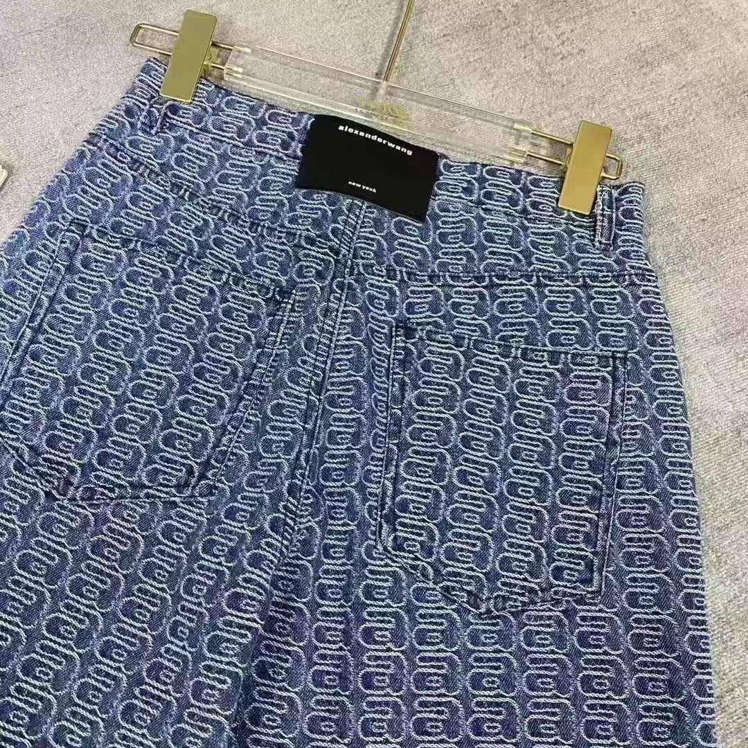 *New collections master                                             
good pualiit 👖👖💝❤️‍🩹💝💝
*AVAILABLE
150 dhs🌺
size：S M L xl

Zain231
♥️♥️♥️