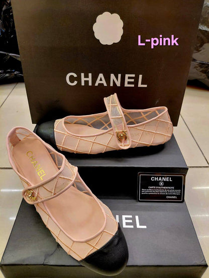 Chanel
high Quality
Size 36 To 41
105 dhs🇦🇪🇦🇪

Zain16
♥️♥️♥️