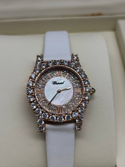 Chopard
New Master
340 dhs🪙🌨️

Zain264
♥️♥️♥️