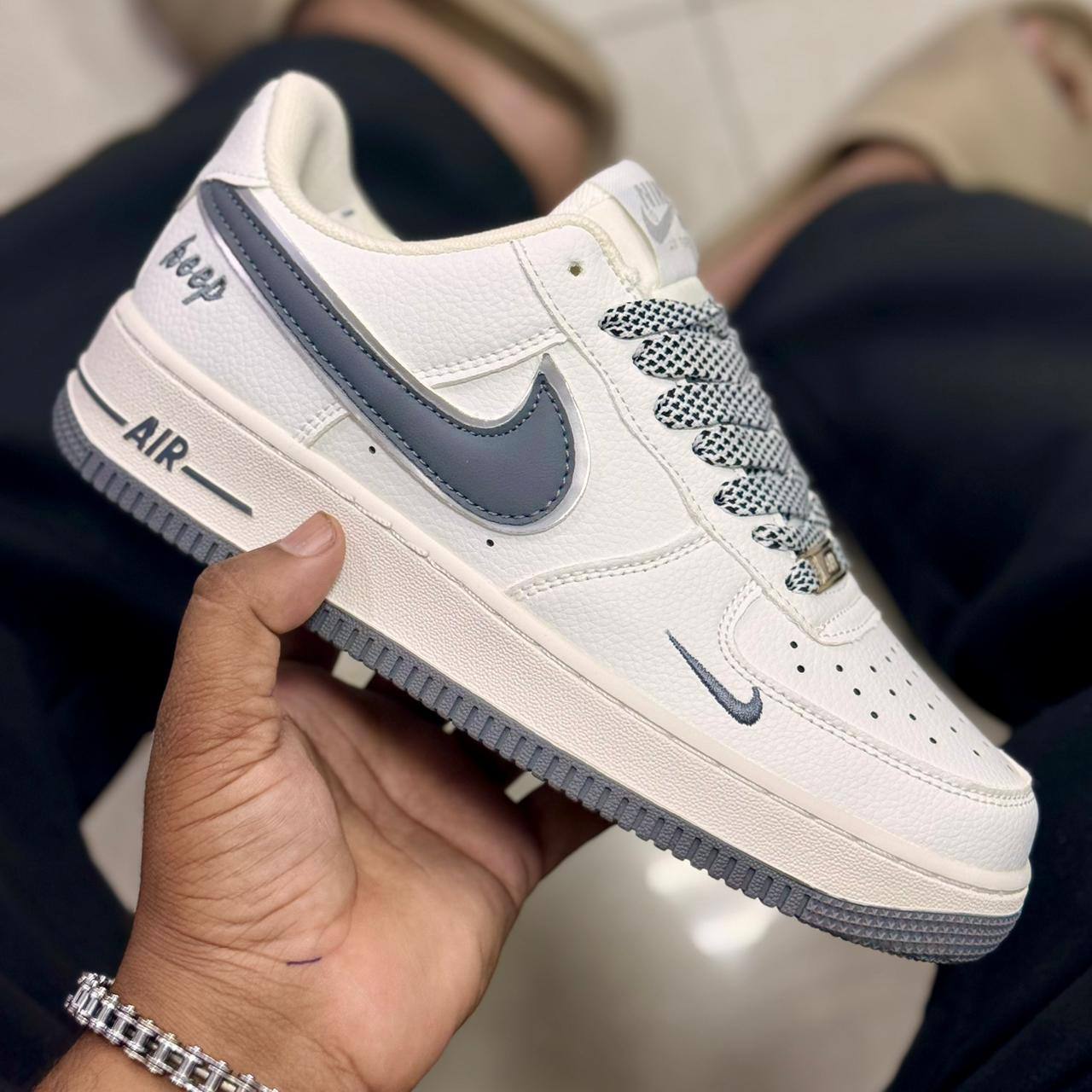 Nike Air
Please ask for size before ordering
Size 40-55
105 dhs✅

Zain27
♥️♥️♥️