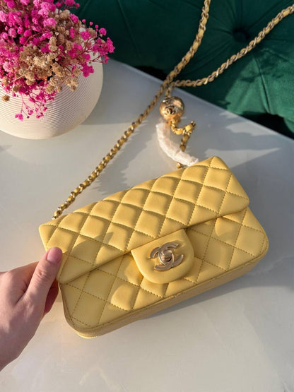 Chanel  ✨💥
Available original box 📦 
With full packing 🎀🎀
Super high quality 💥💥
For Price 👇 WhatsApp✅
0568585901 
0507557372
0552275751 Owner Zain 👌

Zain283
♥️♥️♥️